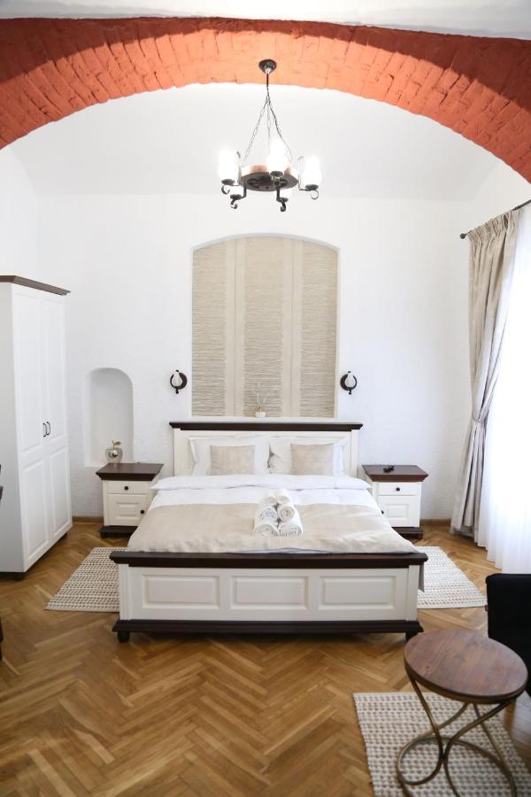 Residence Krone บราชอฟ ภายนอก รูปภาพ